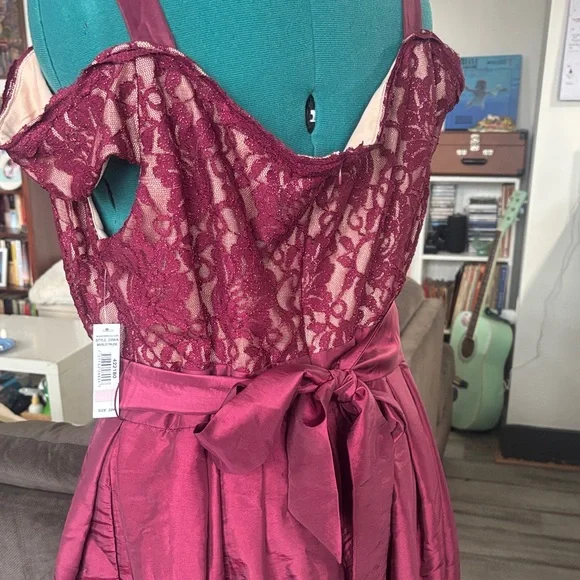 R & M Richards Burgundy Lace Prom Dress - Picture 4 of 9